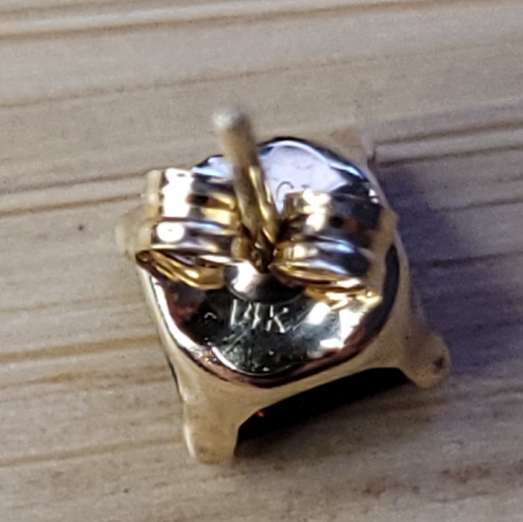14K Natural Pyrope Stud Earrings - Picture 2 of 4